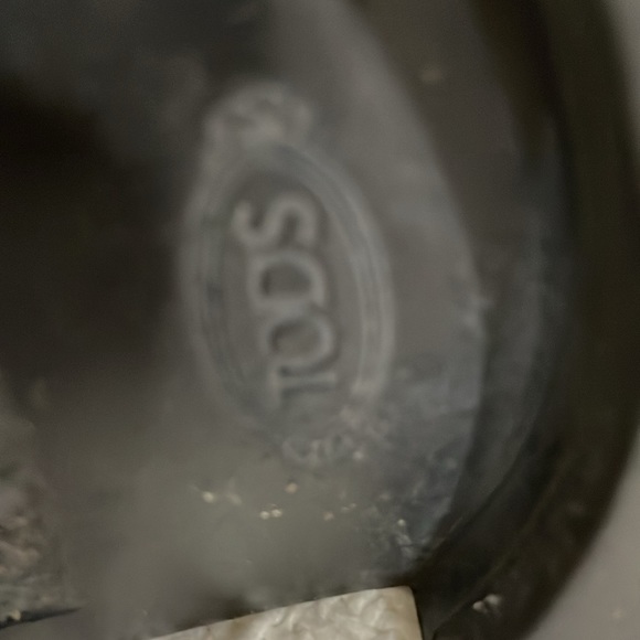 Tod’s leather slip-ons - Picture 4 of 4